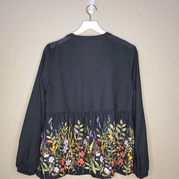 Old Navy peasant top floral size Medium - Picture 2 of 3